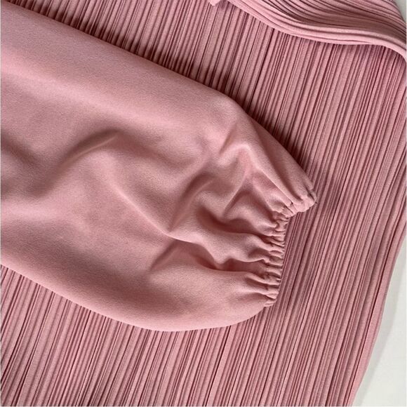 Vintage 70’s Discovery Pleated Dress - Picture 3 of 7